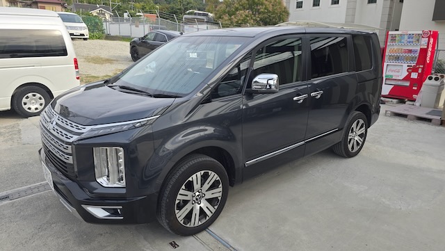 三菱七人座得利卡