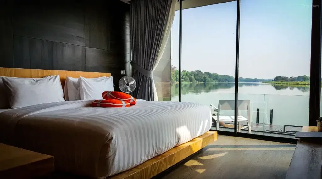 ▲ 北碧住宿 The Xcape River Kwai：晨曦灑落帶來不同的光影