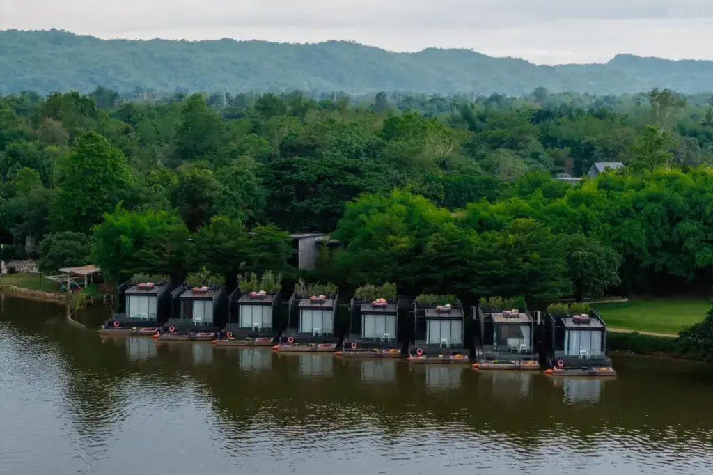 ▲ 北碧住宿 The Xcape River Kwai：倚靠一片青杉綠水的舒適